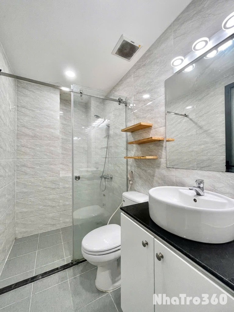 STUDIO TÁCH BẾP FULL NT CÓ CỬA SỔ GẦN SÂN BAY TSN