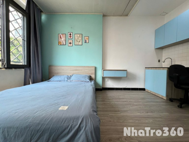 Căn hộ cho thuê ngay trung tâm quận 1, có cửa sổ đón nắng, rỗng rãi thoáng mát