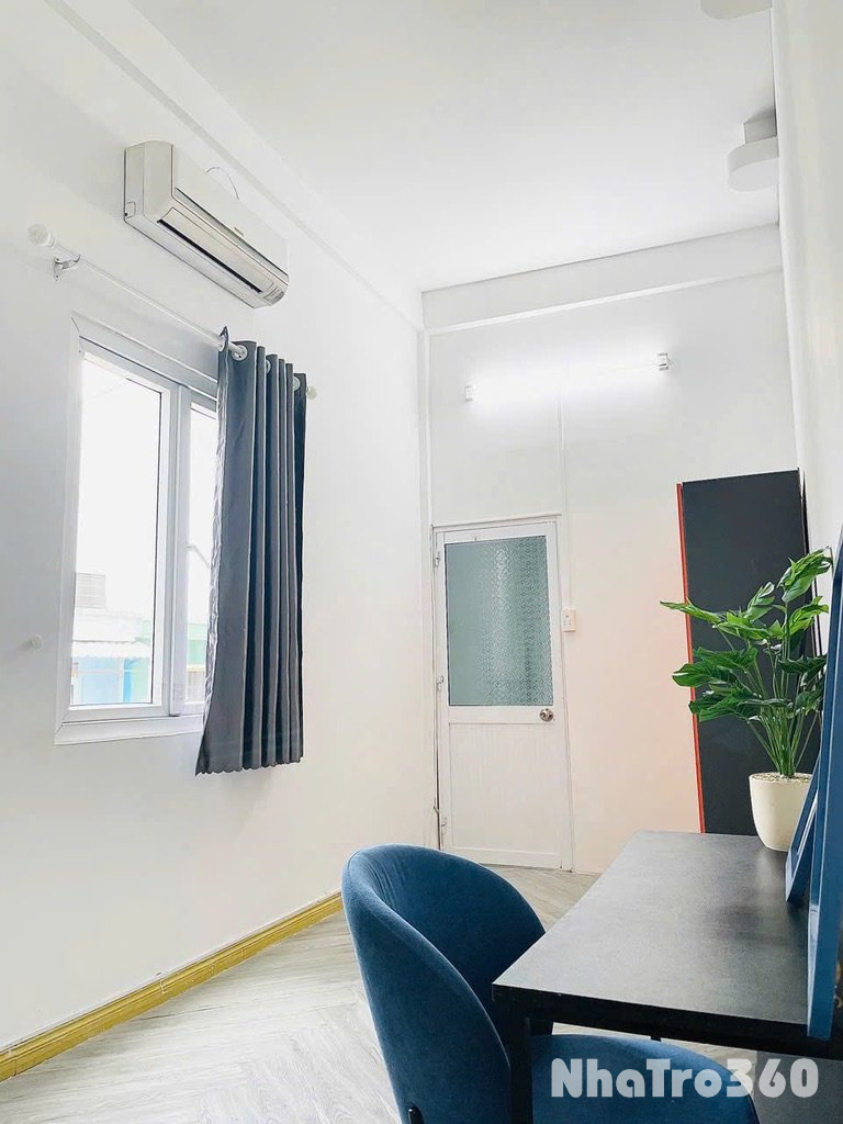 CHO THUÊ CĂN HỘ 2PN FULL NT NGAY Q1
