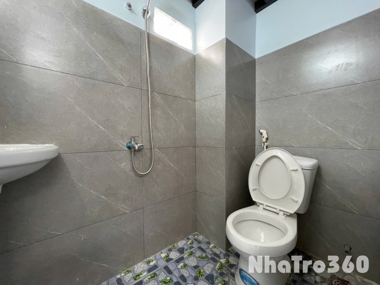 Căn hộ cho thuê có gác ban công gần AEON, ĐH HUIT