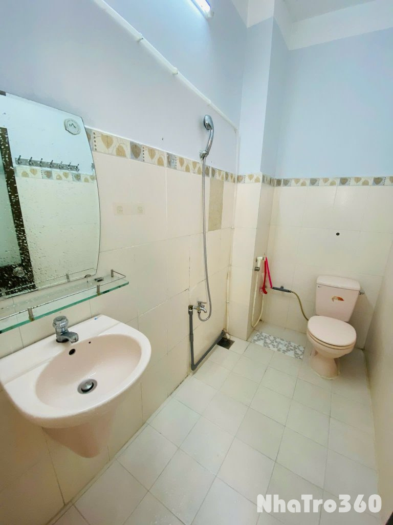 Cho thuê căn hộ Studio Cửa sổ Q10 gần ĐH Kinh tế UEH, ĐH Y Dược