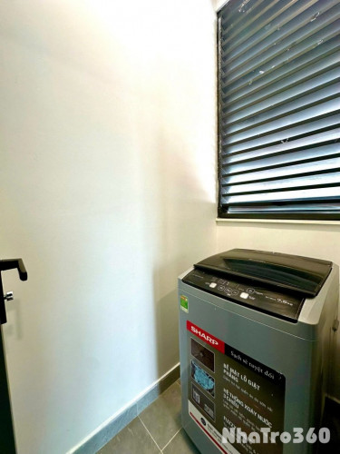 Cho thuê căn hộ ban công, Q4 || ngay Nguyễn Khoái || gần cầu Nguyễn Văn Cừ, cầu Kênh Tẻ, CV Khánh Hội