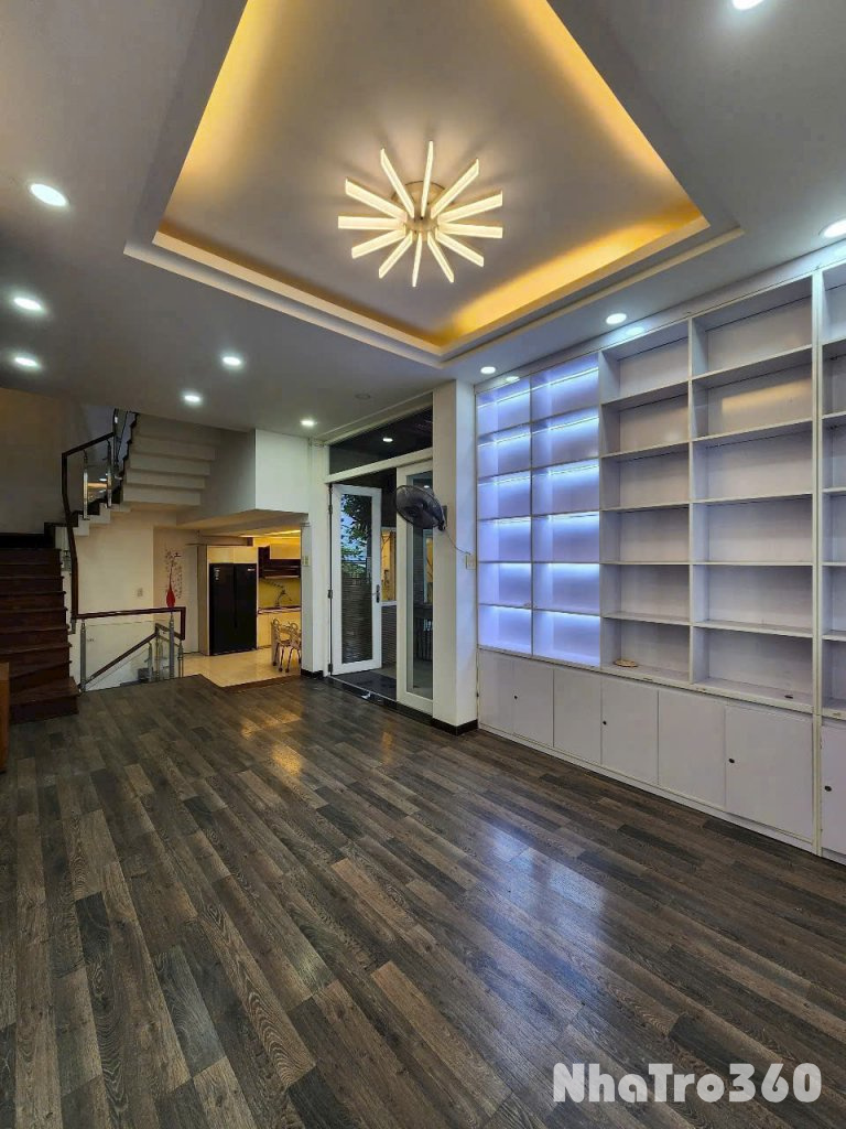 BIỆT THỰ NGAY TRUNG TÂM TP.BIỂN NHA TRANG CẦN CHO THUÊ.