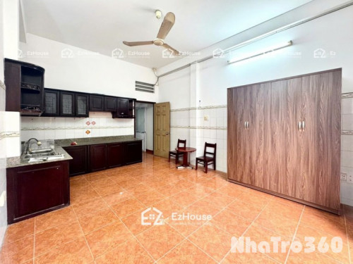 Phòng full nội thất, ban công, giá rẻ