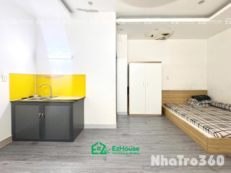 Phòng full nội thất, cửa sổ, giá rẻ