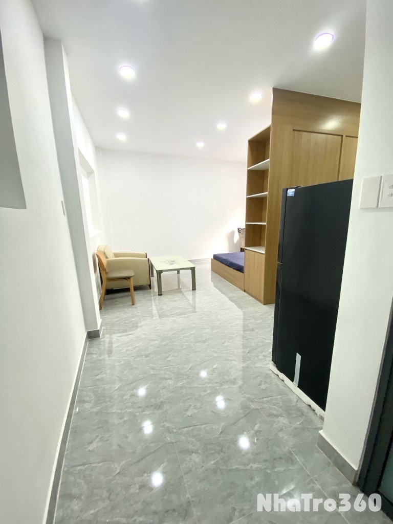 Cho thuê căn hộ Studio Cửa sổ bếp xa giường Q10 gần ĐH Kinh tế UEH