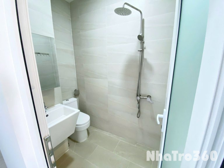 CĂN HỘ CỬA SỔ FULL NỘI THẤT QUẬN 10 NGAY CẦU VƯỢT 3 THÁNG 2