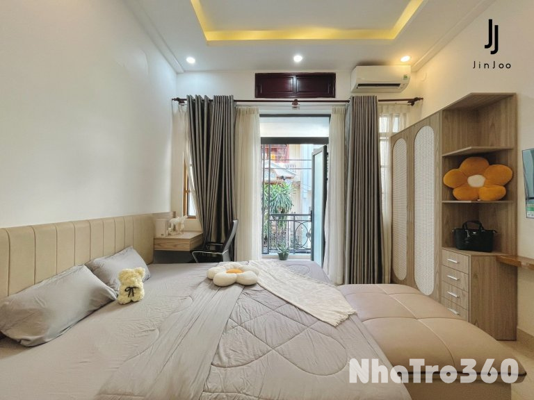 Studio ban công full nội thất - máy giặt riêng - gần vòng xoay Lăng Cha Cả quận Tân Bình