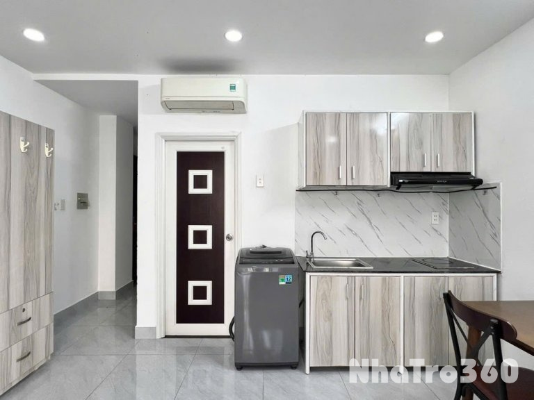 STUDIO BAN CÔNG CÓ MÁY GIẶT RIÊNG NGAY SÂN BAY TSN