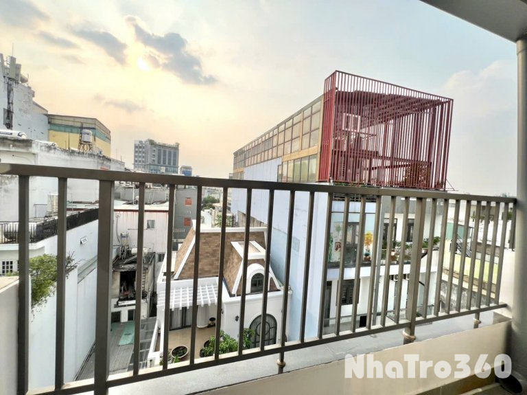 Căn hộ ban công full nội thất thoáng mát ngay P13 Tân Bình