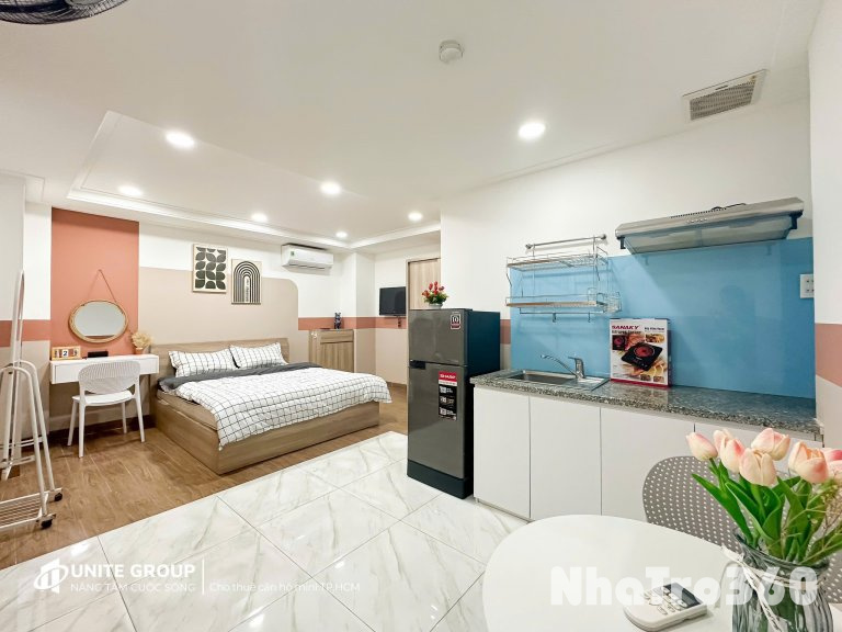 Căn hộ Studio Full nội thất- nhà mới nằm trên Cách mạng Tháng Tám , giáp Q.10