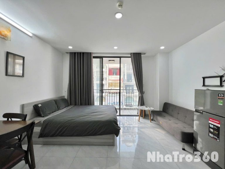 STUDIO BAN CÔNG CÓ MÁY GIẶT RIÊNG NGAY SÂN BAY TSN