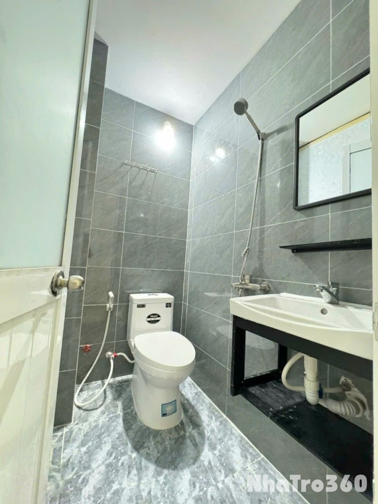 Cho thuê căn hộ Stuido cửa sổ bancol Full nội thất gần sân bay