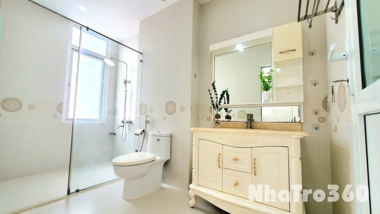 Cho Thuê Căn Hộ 1 Phòng Ngủ Cửa Sổ Lớn Full Nội Thất Gần Chùa Pháp Hoa