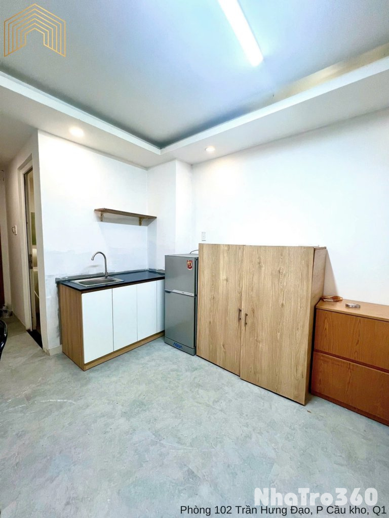 CHO THUÊ CĂN HỘ CỬA SỔ FULL NỘI THẤT QUẬN 1 GẦN CẦU NGUYỄN VĂN CỪ