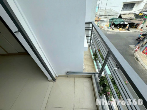 Cho thuê căn hộ Stuido cửa sổ bancol Full nội thất gần sân bay