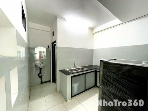 Cho thuê Nhà Nguyên Căn tại Nguyễn Tri Phương, Q10 || kết cấu 2PN ban công, 1 lầu, 1 trệt, 1 WC || giá chỉ 13tr