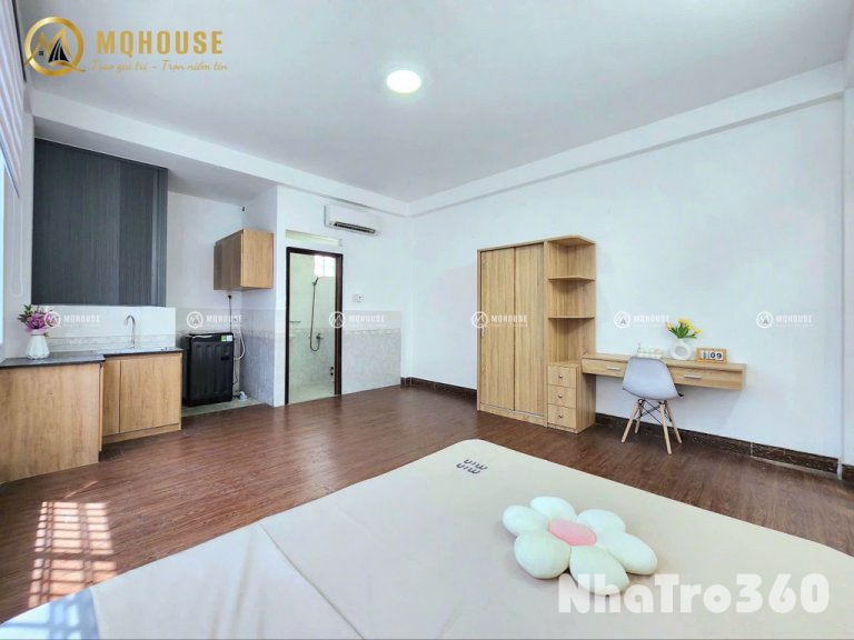 STUDIO CỬA SỔ TRỜI FULL NT ĐỐI DIỆN ETOWN CỘNG HOA