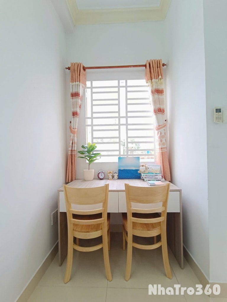 CĂN HỘ BAN CÔNG LỚN FULL NỘI THẤT QUẬN 3