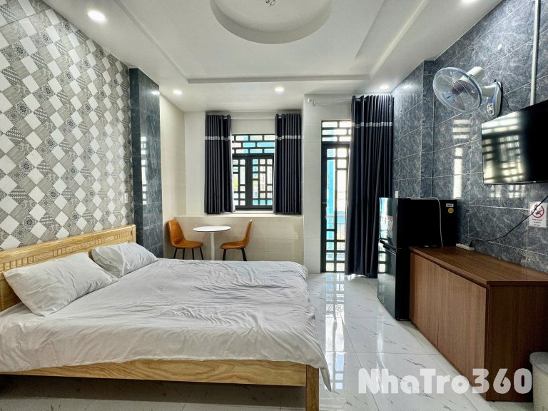 Căn hộ cho thuê ngay trung tâm quận 8, có cửa sổ đón nắng, bancol thoáng mát