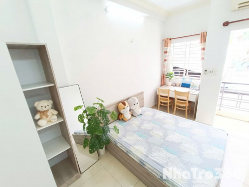 CĂN HỘ BAN CÔNG LỚN FULL NỘI THẤT QUẬN 3