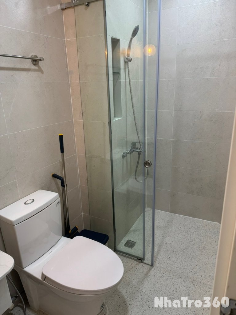 Cho thuê căn hộ ban công, Q10 || ngay Hoà Hưng || gần Vòng xoay Dân chủ, toà nhà Viettel, chợ Hoà Hưng