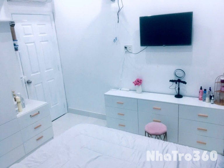 Cho thuê nhà gần chợ Tân Hương 14,5tr/ tháng