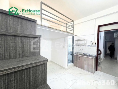 Phòng gác, cửa sổ, tự do