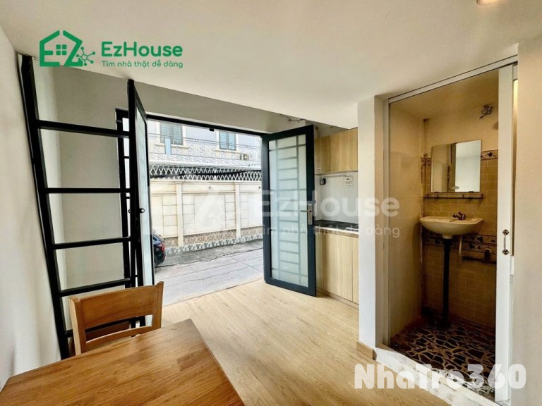 Ngay ngã tư 4 xã, gác cao, cách vhu 5p đi xe