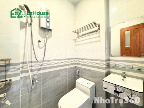 Ngay ngã tư 4 xã, full nội thất, cửa sổ lớn