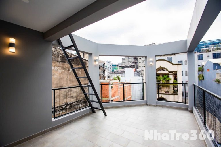 Căn hộ cho thuê ngay trung tâm quận 1, có cửa sổ đón nắng