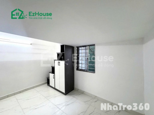 Phòng gác, cửa sổ, tự do