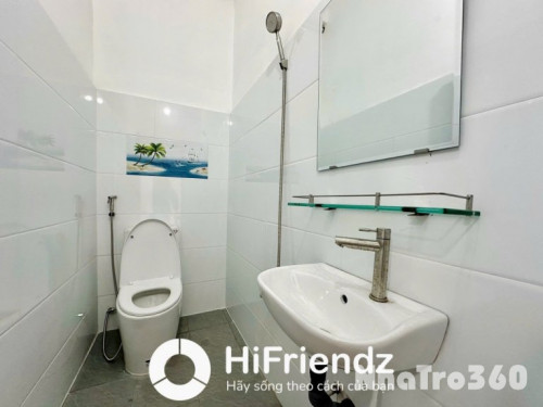 Phòng siêu đẹp, gác cao, ban công, Full nt