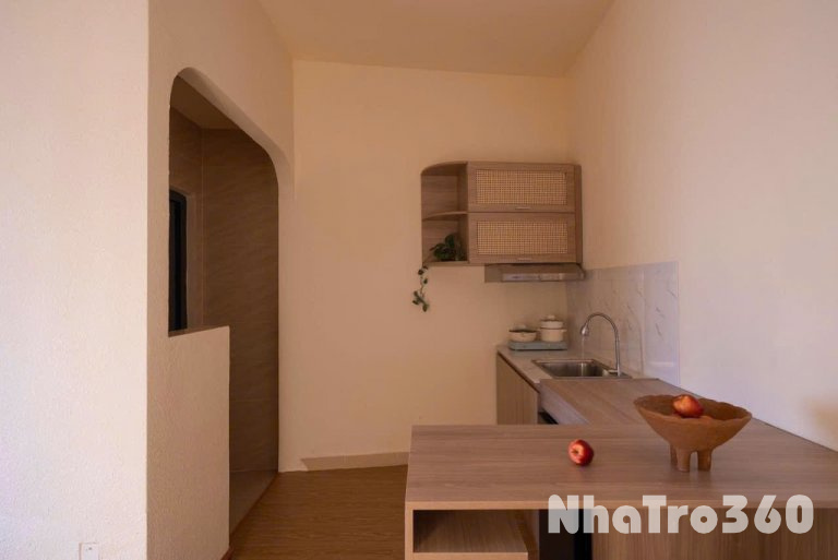 CĂN HỘ CỬA SỔ FULL NỘI THẤT QUẬN 1 GẦN CẦU BÔNG