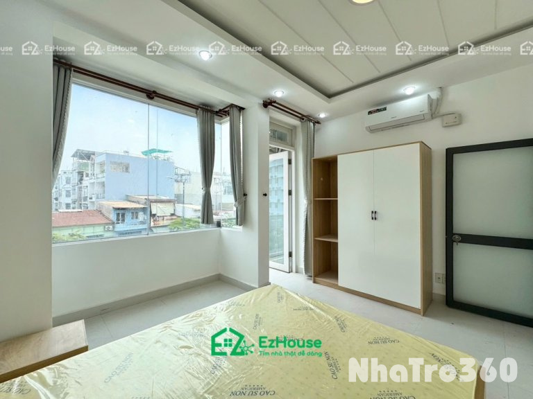 Phòng full nội thất, máy giặt riêng, ban công