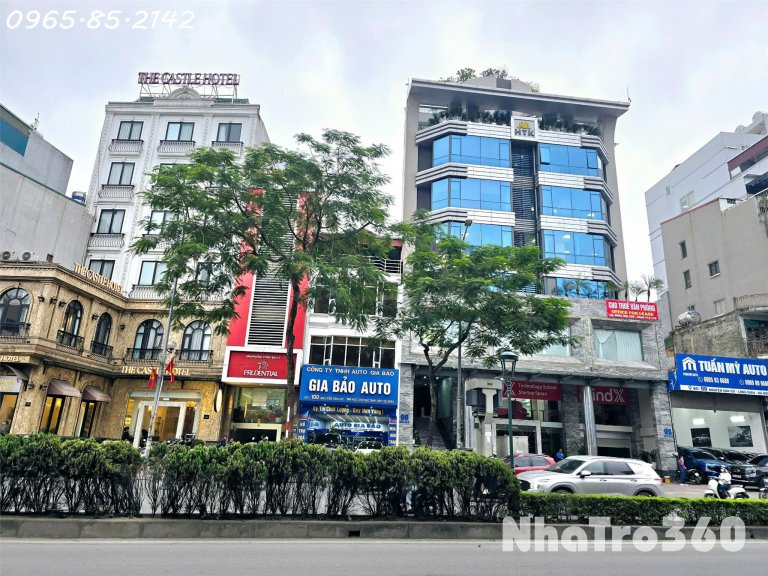 Cho thuê nhà số 100 Nguyễn Văn Cừ, giá hợp lý, hợp đồng lâu dài.