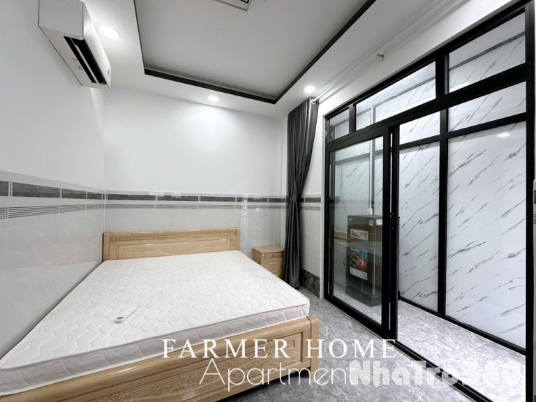 Cho thuê 1pn tách bếp có ban công nhỏ tại quận 1