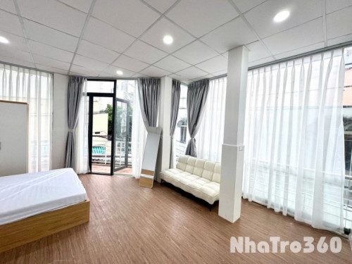 Căn studio full nội thất ban công Dương Bá Trạc