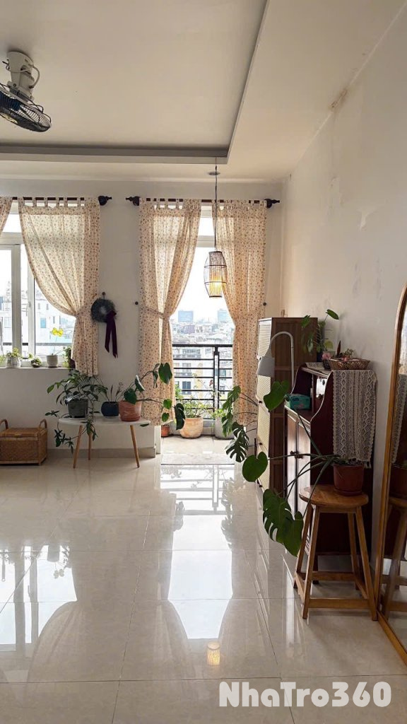 Cho thuê căn hộ Studio Ban công Q1 gần cầu Trần Khánh Dư, chợ Tân Định