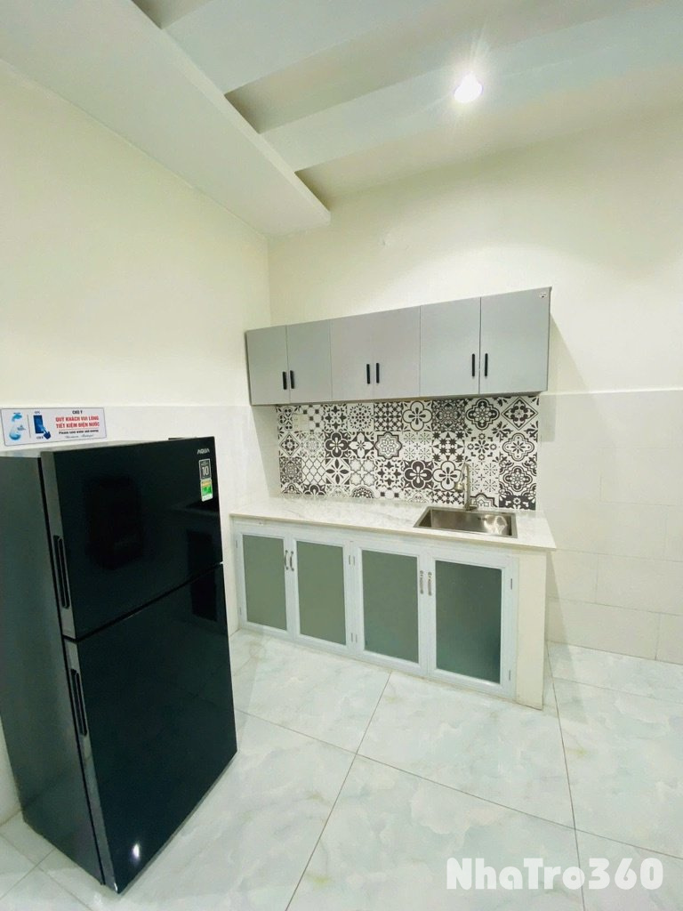 Phòng full nội thất, tách bếp