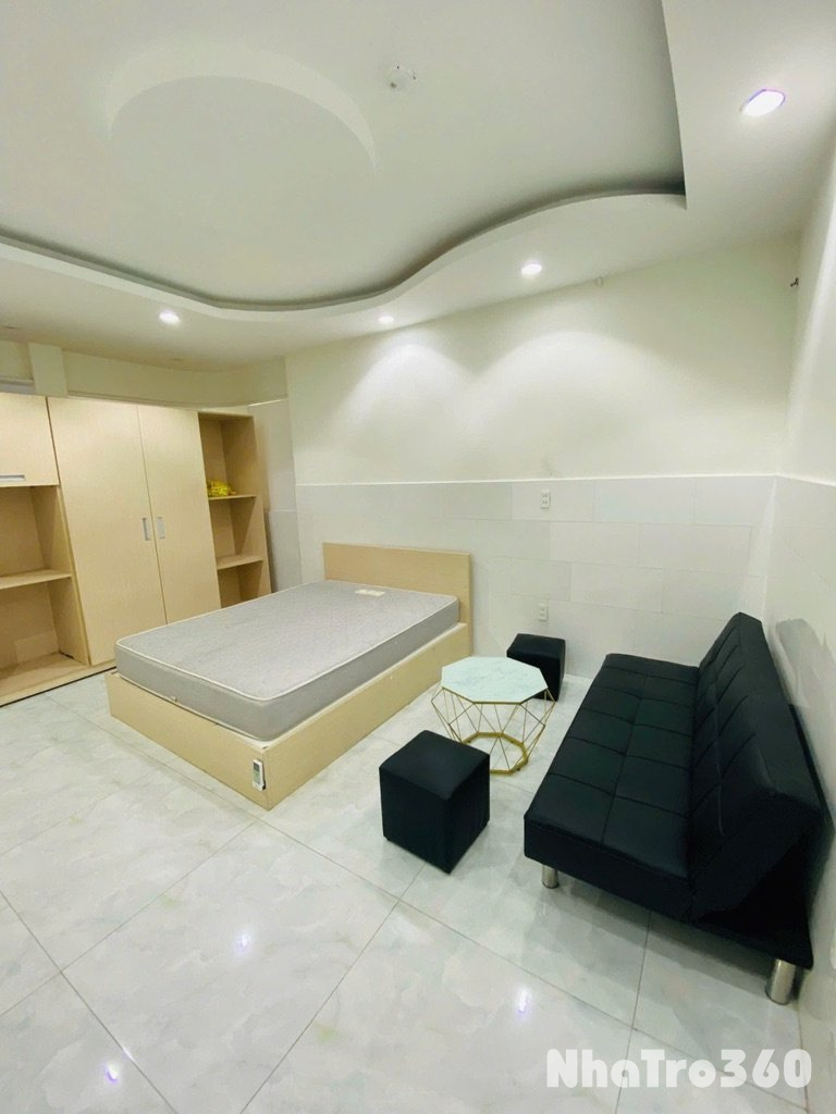 Phòng full nội thất, tách bếp