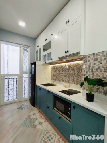 CĂN HỘ CỬA SỔ FULL NỘI THẤT QUẬN 3 GẦN VINCOM PLAZA 3 THÁNG 2