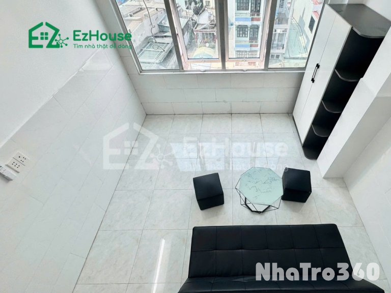 Phòng full nội thất, cửa sổ, gác