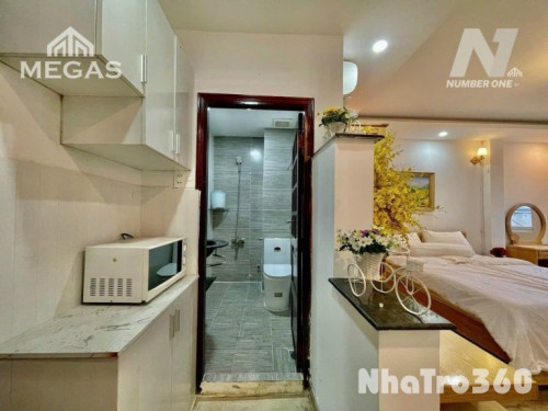 Căn hộ full nội thất ban công Lê Thánh Tôn quận 1