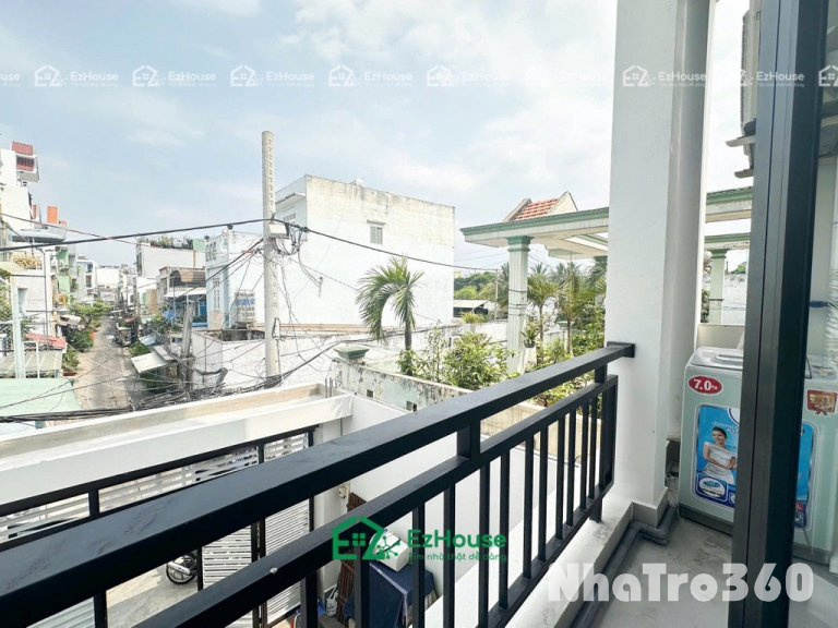 Full nội thất, ban công, cửa sổ lớn, giá đang giảm