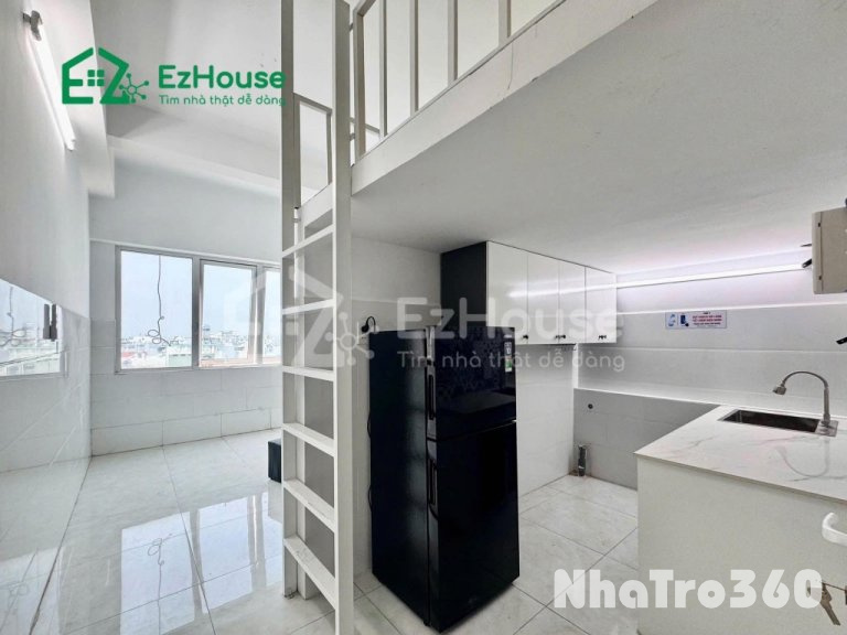 View kính, ngay ngã tư 4 xã, gác cao, Full nt