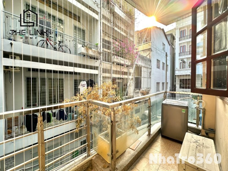 STUDIO BAN CÔNG SIÊU THOÁNG, SIÊU ĐẸP