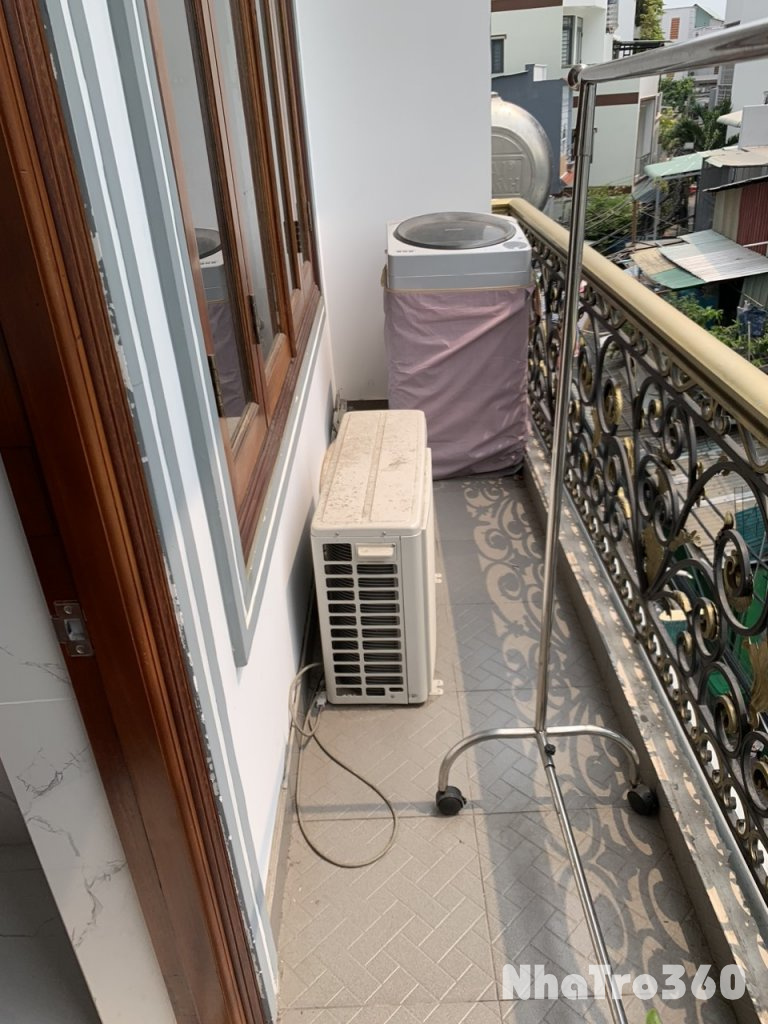 SIÊU PHẨM STUDIO BAN CÔNG ĐẸP MỚI TẠI Q8