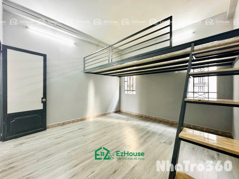 Gác cao, Full nội thất, hai cửa sổ