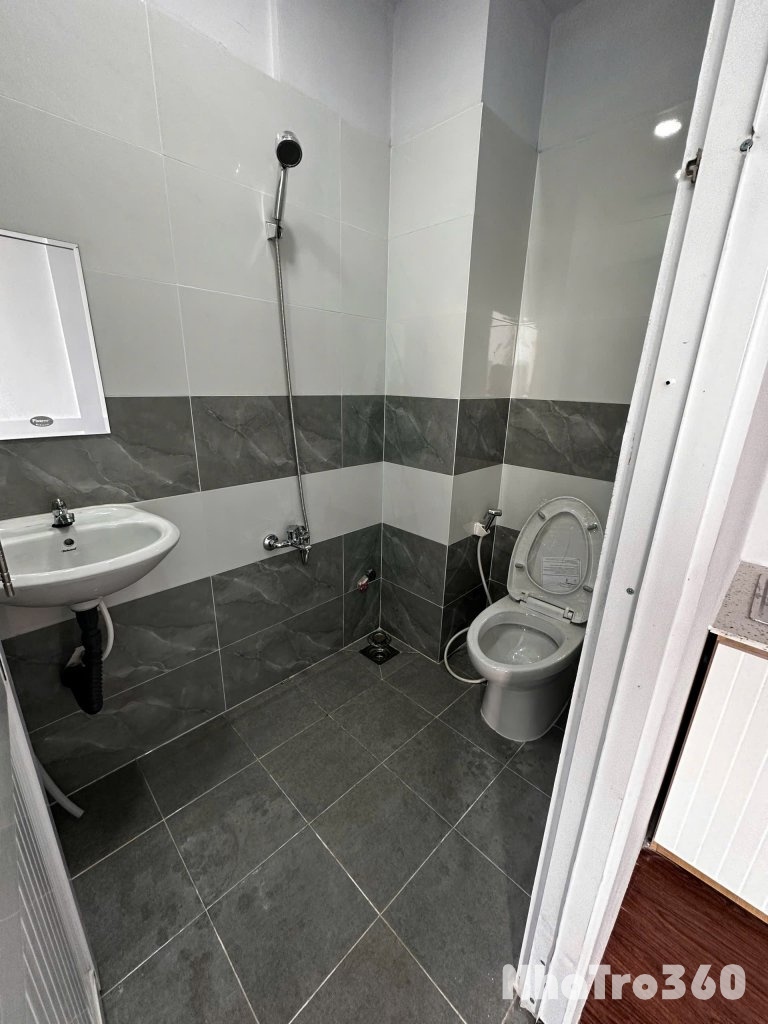 Cho thuê căn hộ ban công, Q8 || đường Dương Bá Trạc || gần cầu Rạch Ông, cầu Nguyễn Văn Cừ, cầu Chữ Y